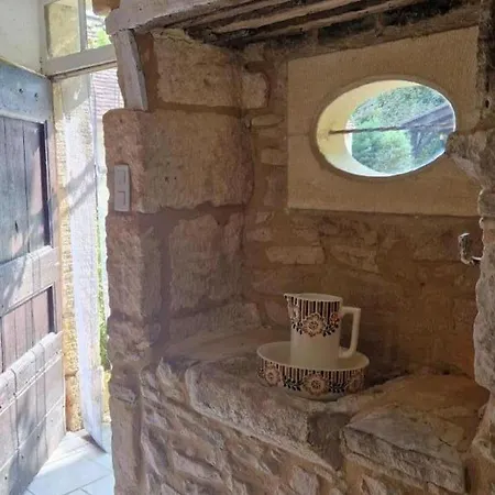 Hébergement de vacances De Charme En Dordogne Avec Piscine Et Jardin - Fr-1-616-485 *